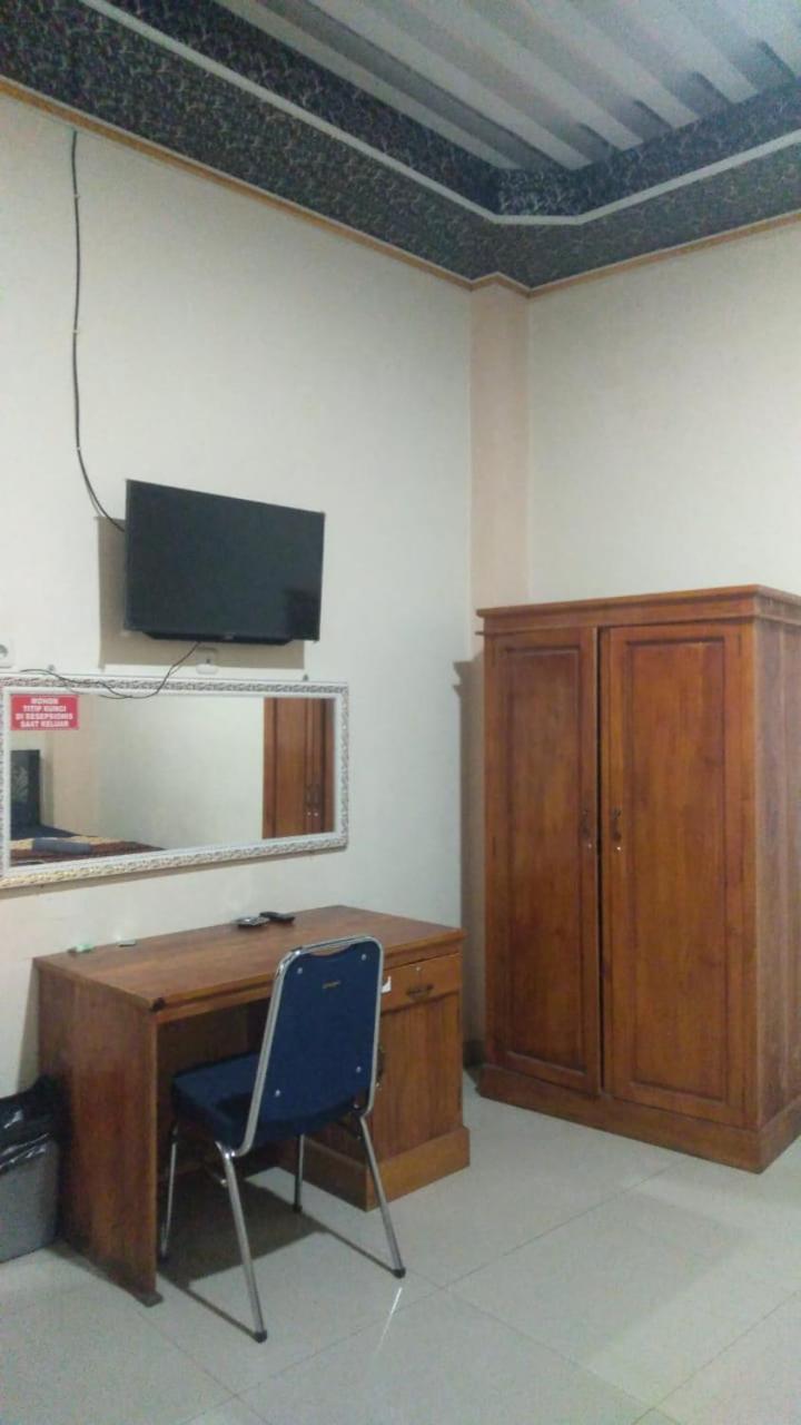 Wisma Reza Palopo Exterior foto