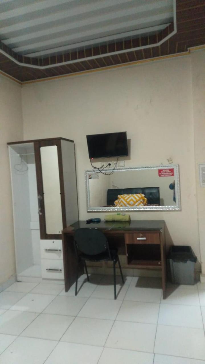 Wisma Reza Palopo Exterior foto